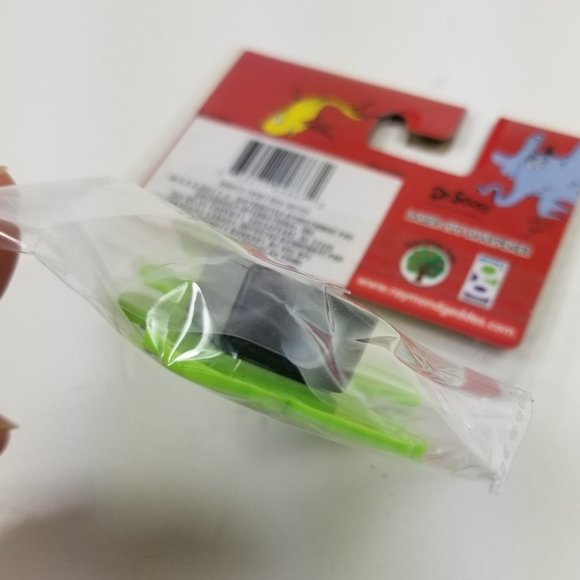 Dr. Seuss sharpeners and erasers set great for cake decorations - Picture 12 of 16